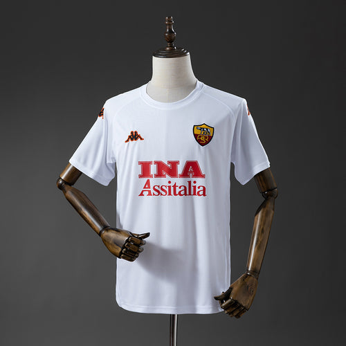 Retro Roman 00-01 away detail