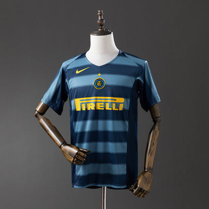 Retro Inter Milan 04-05 third away detail