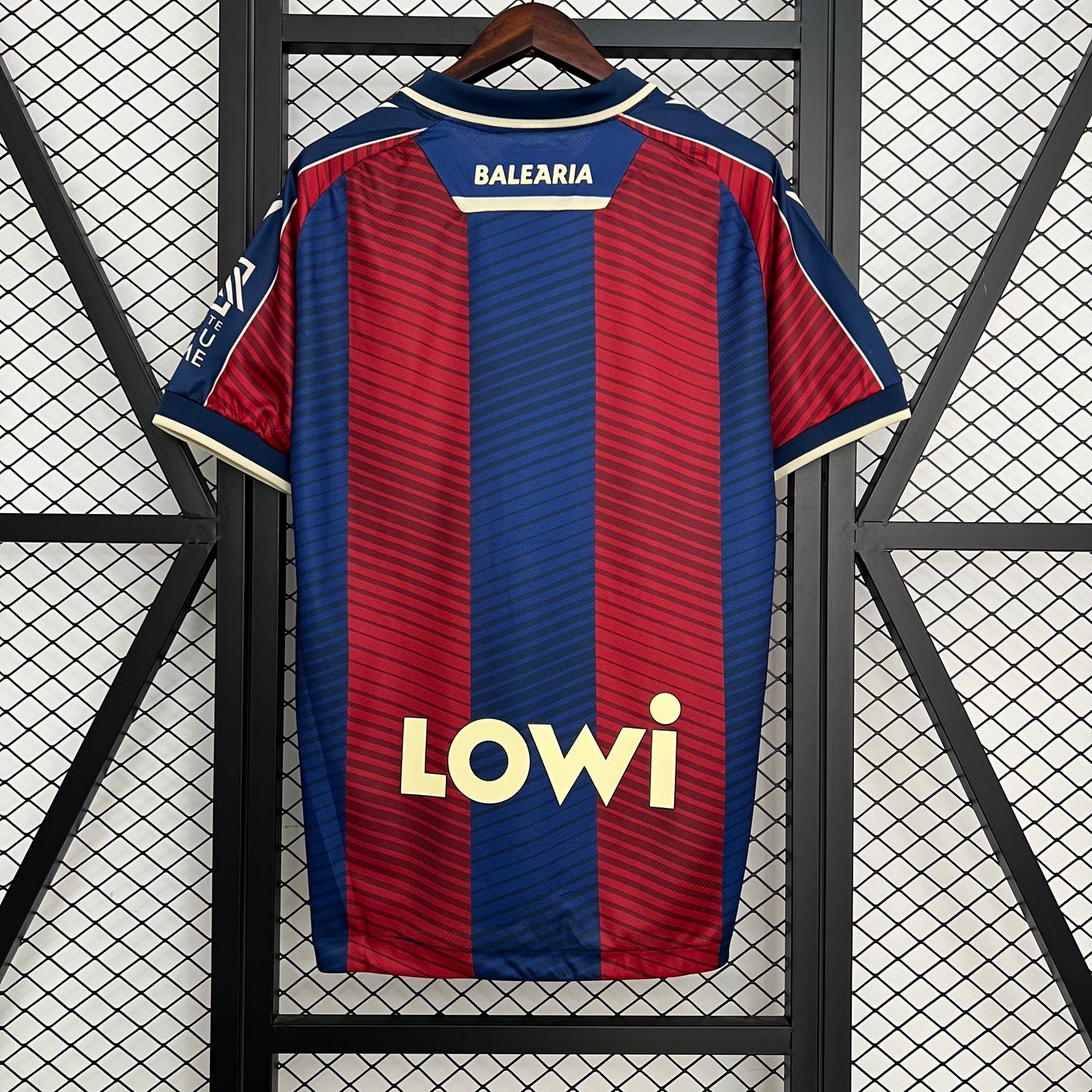 25-26 Levante UD Home Jersey detail