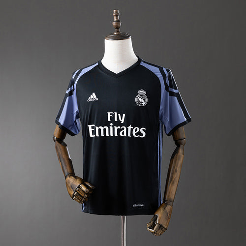 Retro Real Madrid 16-17 Third Away detail