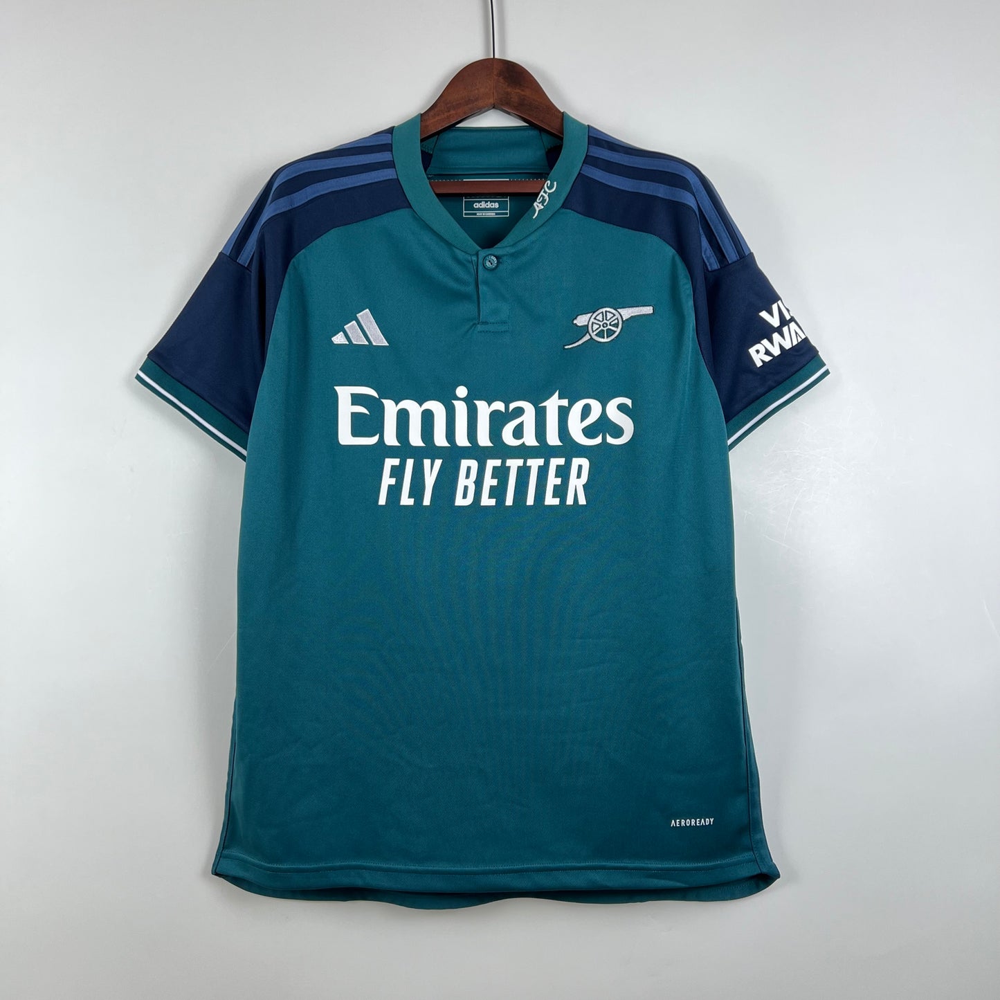 23-24 Arsenal third away