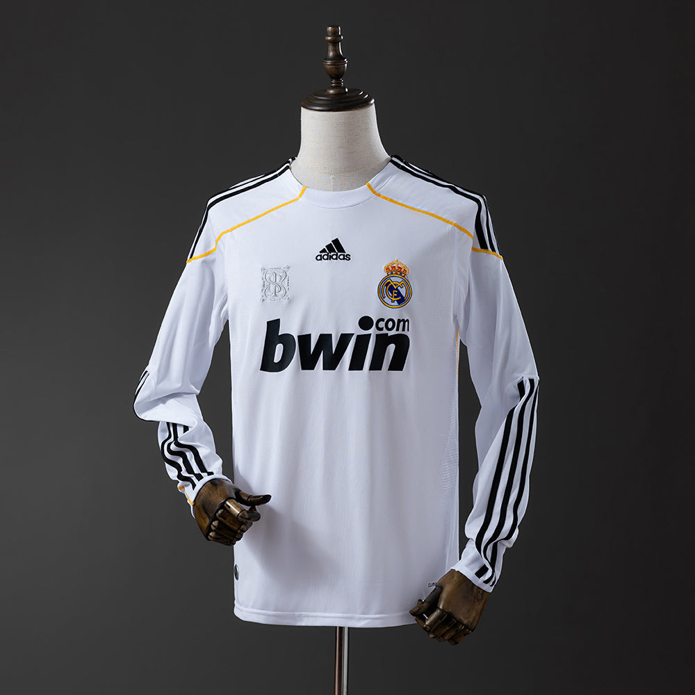 Retro Real Madrid 09-10 Long Sleeve Home detail