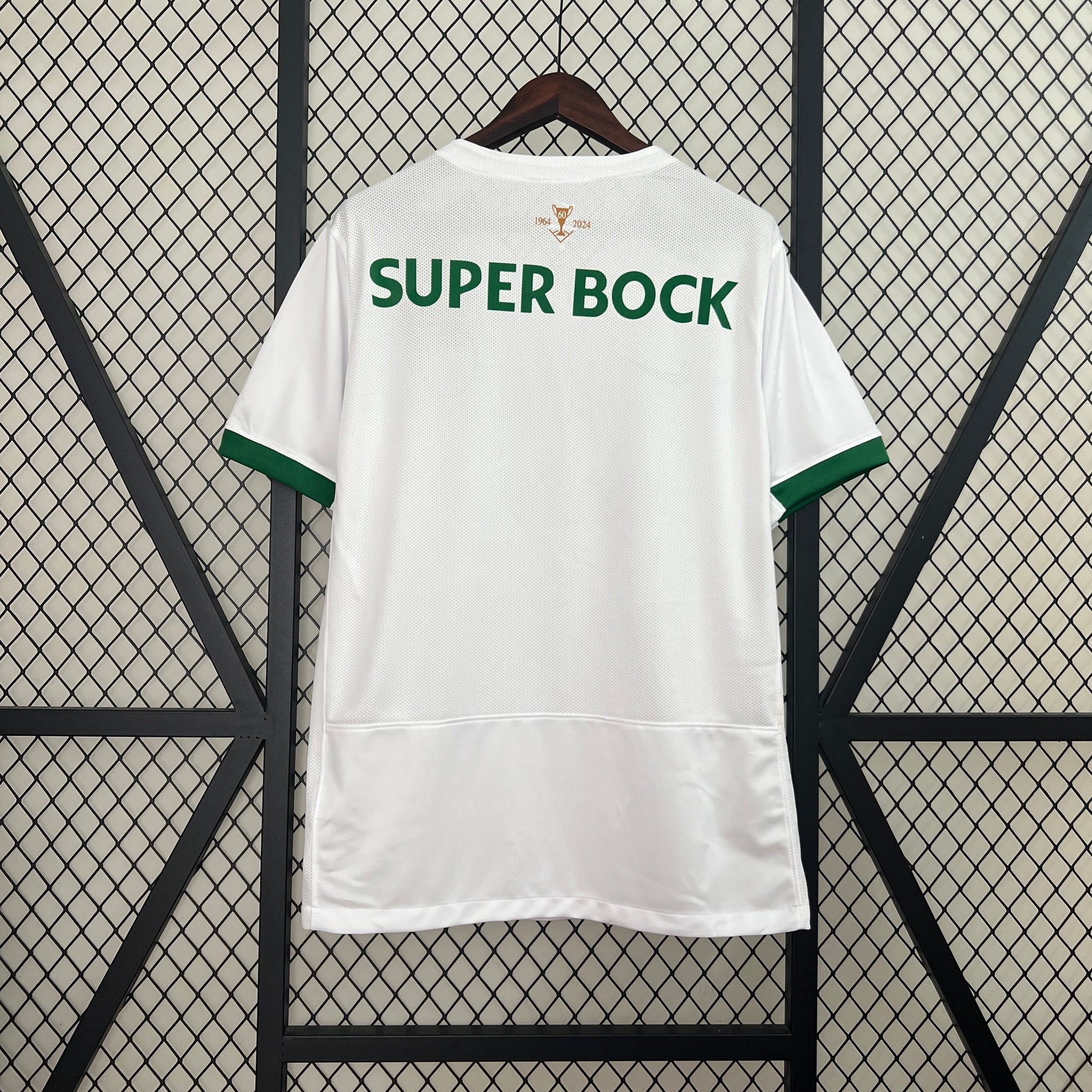 24-25 Sporting Lisbon Away detail