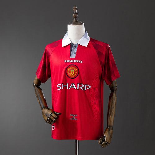M-U 1996-97 Home Retro Jersey detail