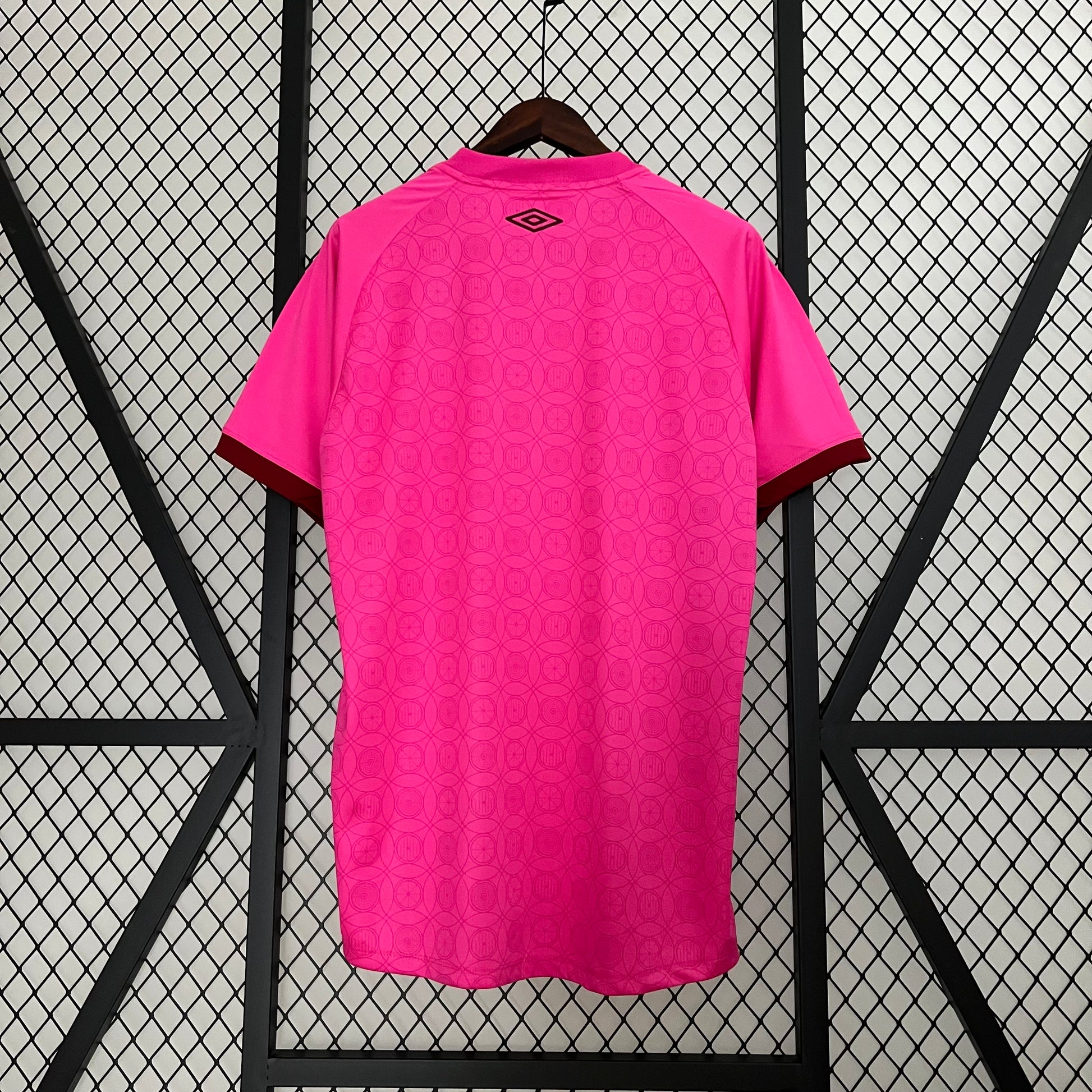 23-24 Fluminense Pink detail