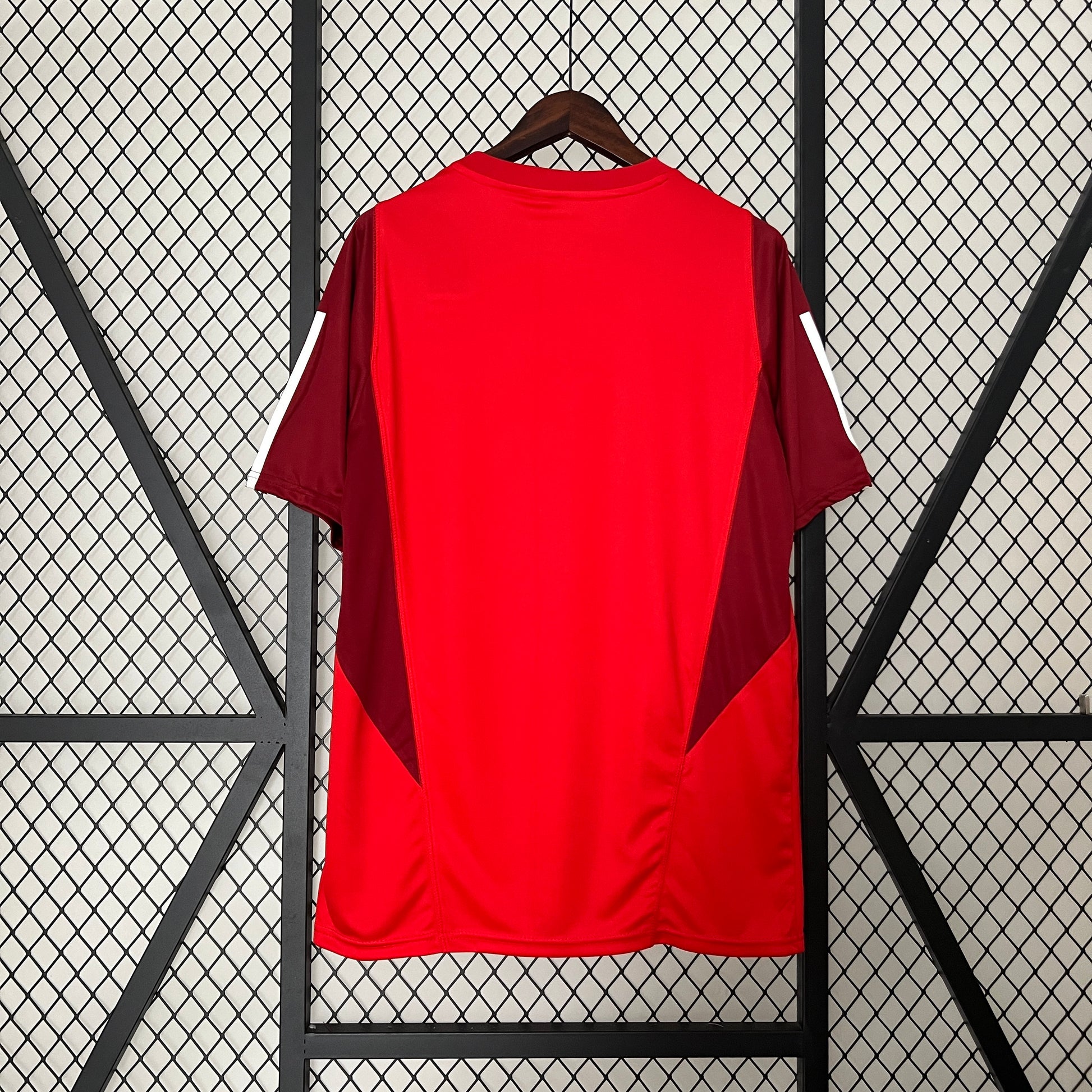 24-25 Internacional Training Wear Red detail